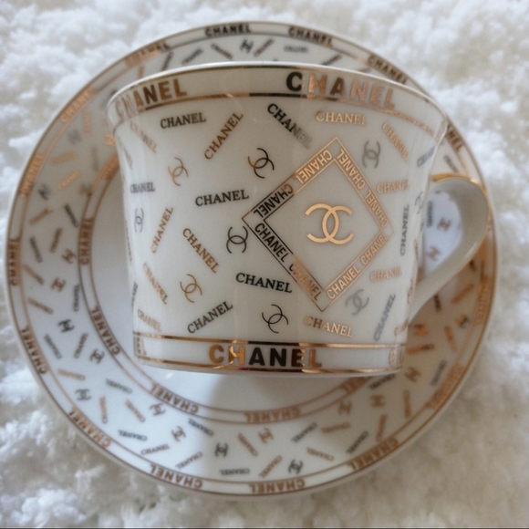 Chanel teacup and saucer - Picture 2 of 6